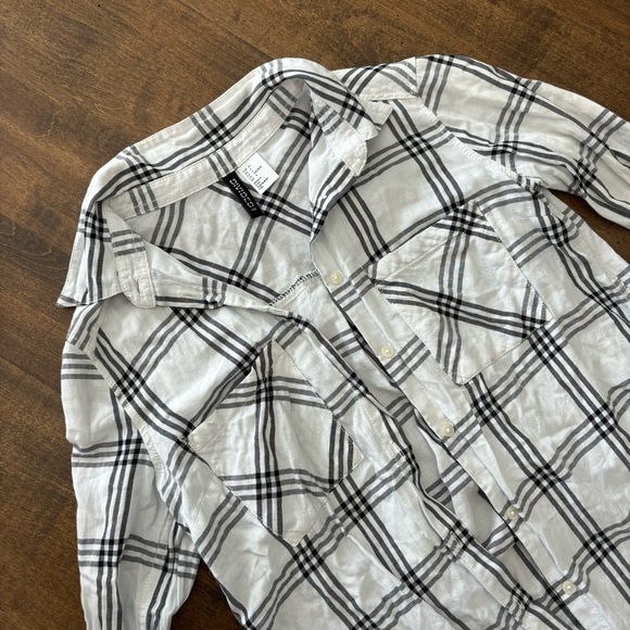 H&M Black and White Plaid Flannel Shirt - Picture 12 of 14